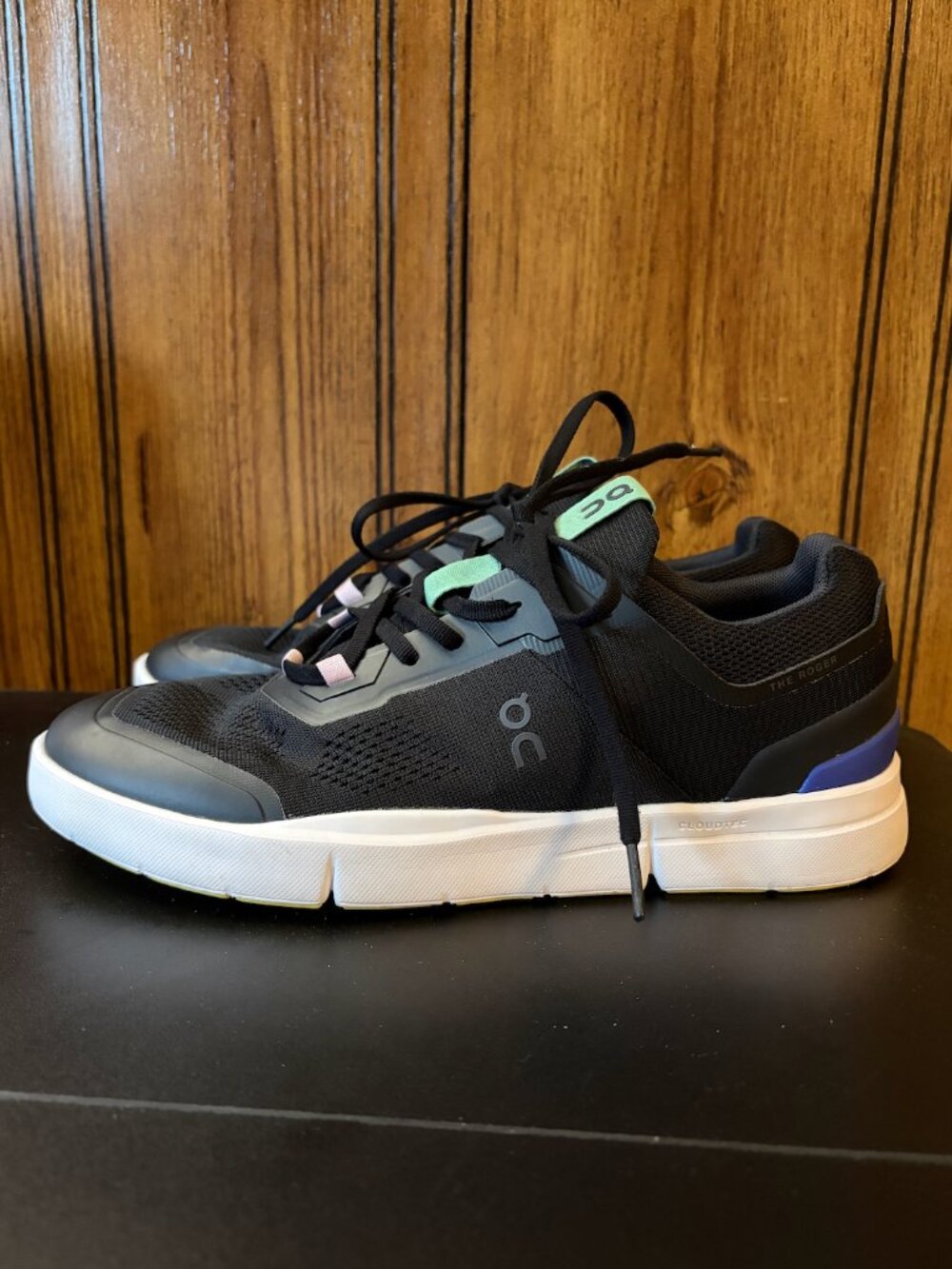 On Running THE ROGER Spin Black Tennis Sneakers Women’s 10